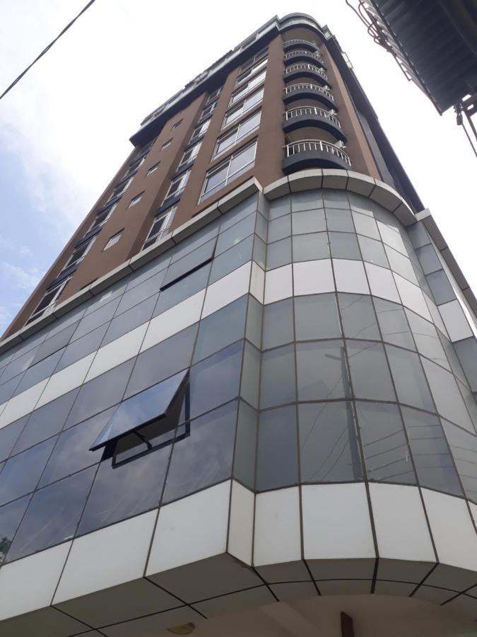 Imperial Hotel & Apartments Дар-эс-Саламе Экстерьер фото