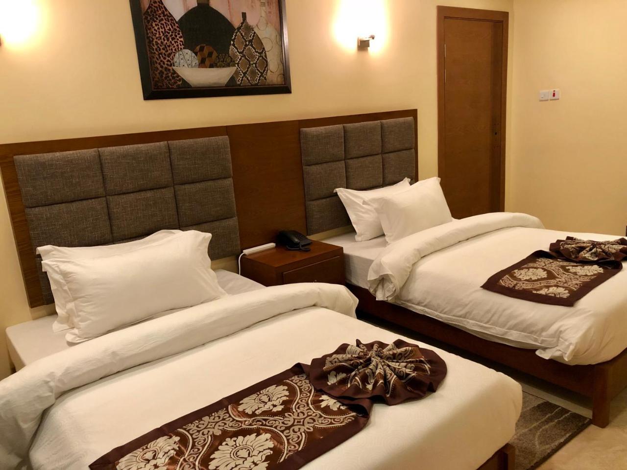Imperial Hotel & Apartments Дар-эс-Саламе Экстерьер фото