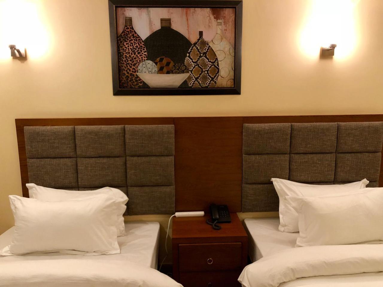 Imperial Hotel & Apartments Дар-эс-Саламе Экстерьер фото